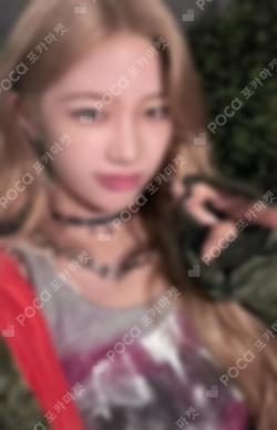 DIFFERENT LIMITED MEMBER SOLO EDITION KAZUHA photocard image