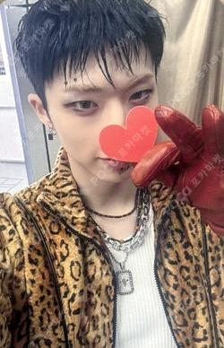 DUH! Starlike Music JIUNG photocard image