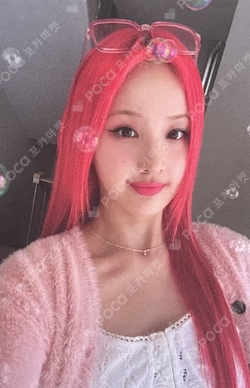 Born to be XX FLNK BELLE photocard image