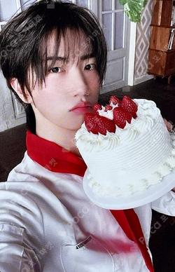 Dare to Crave BROADCAST WONJIN photocard image