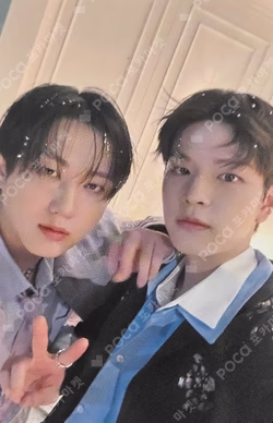 Changbin & Seungmin Hollow Fanclub Selca