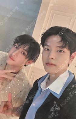 Bang Chan & Seungmin Hollow Fanclub Selca