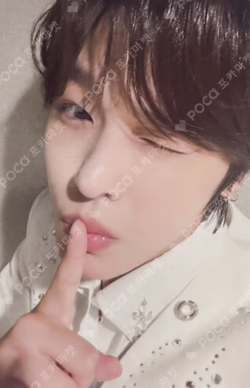 RIKU ARTIST BIRTHDAY POUCH PACK RIKU photocard image