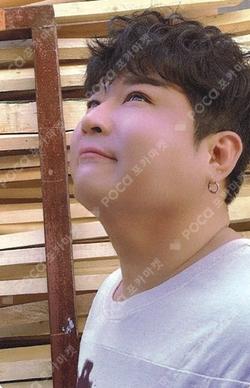 2025 SMTOWN : THE CULTURE, THE FUTURE APPLEMUSIC SHINDONG photocard image