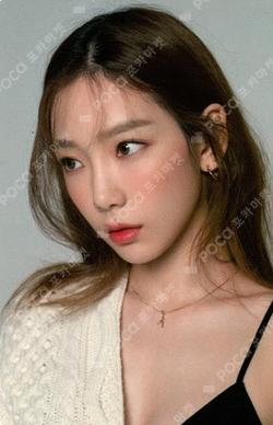 's...TAEYEON CONCERT TICKET HOLDER + PHOTO CARD SET TAEYEON photocard image