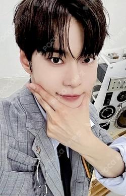 Soar Unboxing Event SM STORE DOYOUNG photocard image