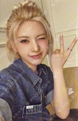 GUESS X NMIXX POP-UP STORE BAE photocard image
