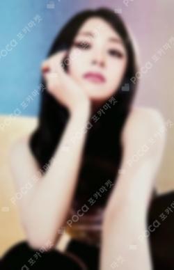 2025 LE SSERAFIM TOUR 'EASY CRAZY HOT' IN JAPAN PHOTO CARD HUH YUNJIN photocard image