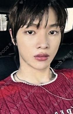 Get A Guitar Walmart Exclusive Cover ver. SUNGCHAN photocard image
