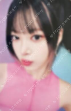 2025 LE SSERAFIM TOUR 'EASY CRAZY HOT' IN JAPAN SHIRT HONG EUNCHAE photocard image