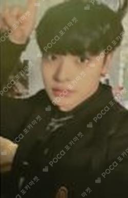 HOUSE OF TRICKY : Doorbell Ringing Walmart Exclusive YECHAN photocard image