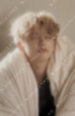 The Star Chapter: SANCTUARY Barnes & Noble Exclusive YEONJUN photocard image