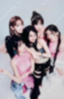 2025 LE SSERAFIM TOUR 'EASY CRAZY HOT' IN JAPAN PHOTO CARD Unit photocard image