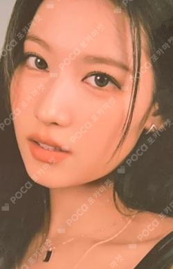 BETWEEN 1&2 Target Exclusive SANA photocard image