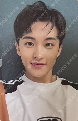 Golden Age Archiving Ver. Japan Exclusive Ver. MARK photocard image