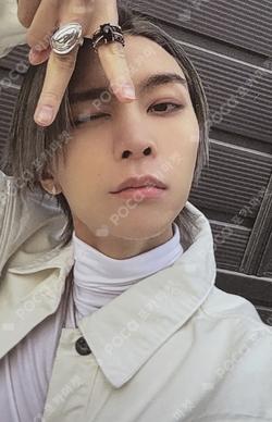 NCT JOHNNY photocard image