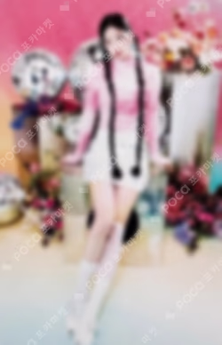 2025 LE SSERAFIM TOUR 'EASY CRAZY HOT' IN JAPAN PHOTO CARD KAZUHA photocard image