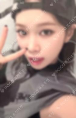 2025 LE SSERAFIM TOUR 'EASY CRAZY HOT' IN JAPAN WEVERSE JAPAN KIM CHAEWON photocard image