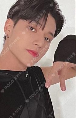 ATEEZ WORLD TOUR [THE FELLOWSHIP : BREAK THE WALL] IN SEOUL SAILOR PACKAGE WOOYOUNG photocard image