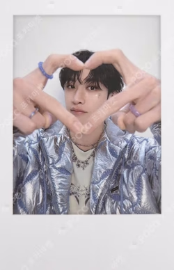 Stray Kids 5TH FANMEETING ‘SKZ 5’CLOCK’ TINCASE POLAROID SET