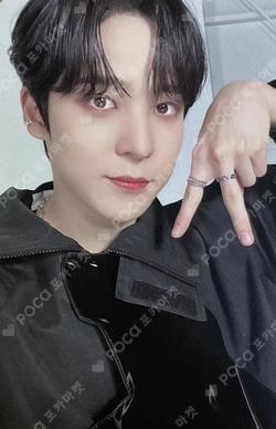 ATEEZ WORLD TOUR [THE FELLOWSHIP : BREAK THE WALL] IN SEOUL SAILOR PACKAGE YUNHO photocard image