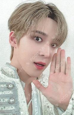 2025 ATEEZ WORLD TOUR [TOWARDS THE LIGHT : WILL TO POWER] FINALE IN SEOUL SAILOR PACKAGE YUNHO photocard image