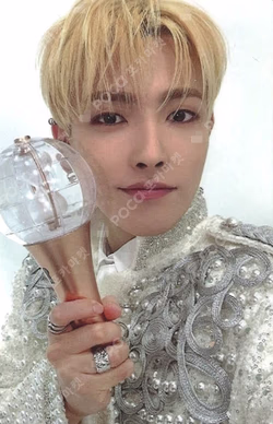 ATEEZ WORLD TOUR [TOWARDS THE LIGHT : WILL TO POWER] IN SEOUL SAILOR PACKAGE