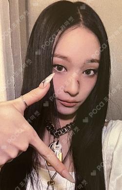 FAMOUS BROADCAST ANNIE photocard image