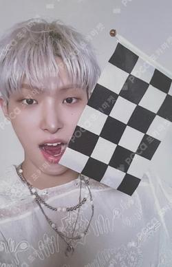 ATEEZ MINGI photocard image