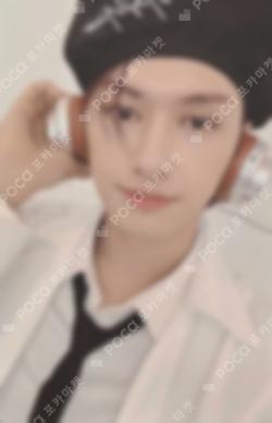 17 IS RIGHT HERE Weverse US Exclusive JUN photocard image