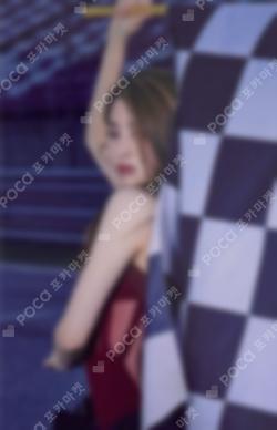 FEARLESS SYNNARA RECORD HUH YUNJIN photocard image