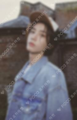 HOW? General Market Exclusive LEEHAN photocard image