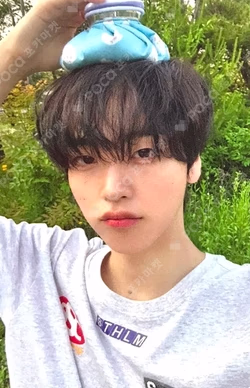 Dare to Crave APPLEMUSIC HYEONGJUN photocard image