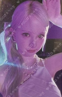 2025 VIVIZ WORLD TOUR [NEW LEGACY] in SEOUL TRADING CARD EUNHA photocard image