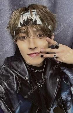 THE WORLD EP.FIN : WILL Europe Exclusive HONGJOONG photocard image