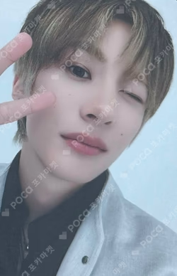 2025 RIIZE CONCERT TOUR [RIIZING LOUD] CROSS BAG SET ANTON photocard image