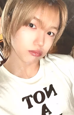 Dare to Crave ? ver. SEONGMIN photocard image