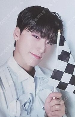 ATEEZ SAN photocard image