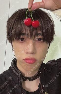 Unexpected hello82 Exclusive SUNWOO photocard image