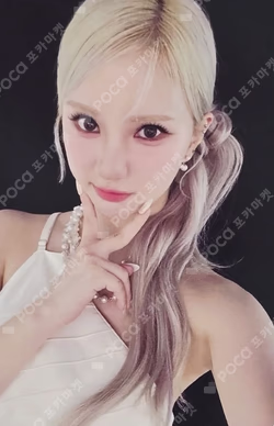 2025 VIVIZ WORLD TOUR [NEW LEGACY] in SEOUL TRADING CARD