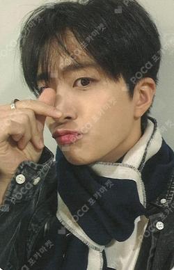2025 SEASON’S GREETINGS [THE Classic] SOUND WAVE YOUNGJAE photocard image