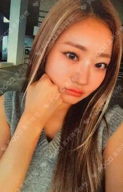 Midas Touch BROADCAST JULIE photocard image