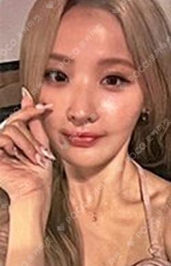 KISS OF LIFE X EVERLINE Screening Event ACRYLIC KEYRING BELLE photocard image