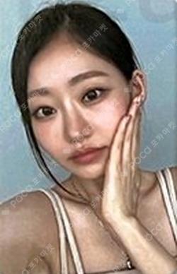 KISS OF LIFE X EVERLINE Screening Event ACRYLIC KEYRING JULIE photocard image