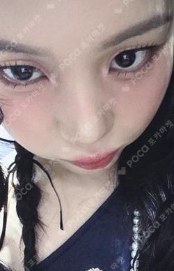 A Montage of ( ) QR ver. UMJI photocard image