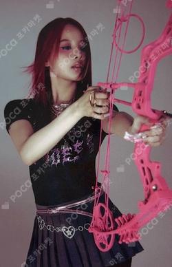 Born to be XX POCA ALBUM BELLE photocard image