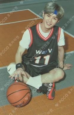 2020 WayV SEASON'S GREETINGS HOTTRACKS