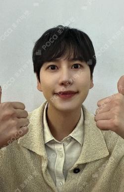 17th Anniversary Opener Key Ring KYUHYUN photocard image