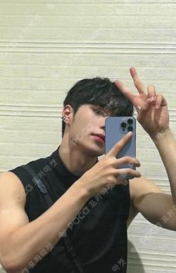 Love Pt.2 : Passion JUMP UP KIMJUNSEO photocard image