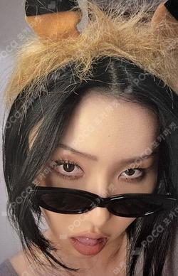 Guilty Pleasure KEYRING Hwa Sa photocard image
